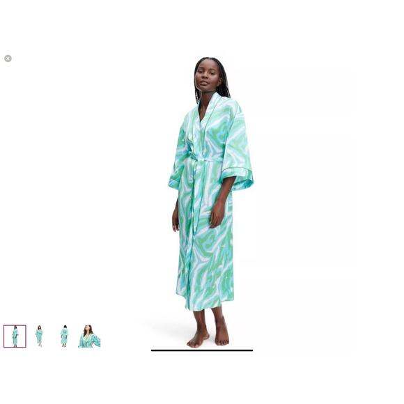 Dvf Target Robe Diane Von Furstenberg | Dresses | Dvf X Target Long Satin Disco Zebra ...